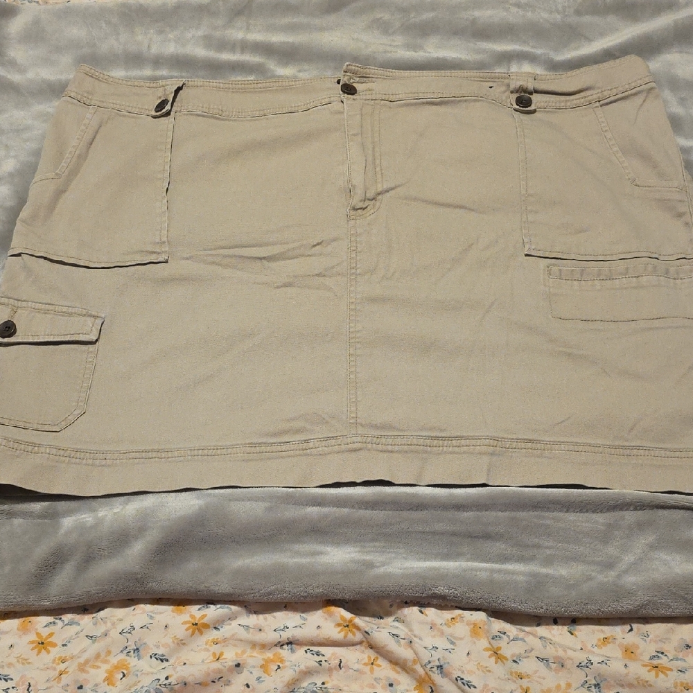 Casual Tan Cargo Skirt
